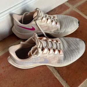 Nike Pegasus 37. Size 9.5 women.
